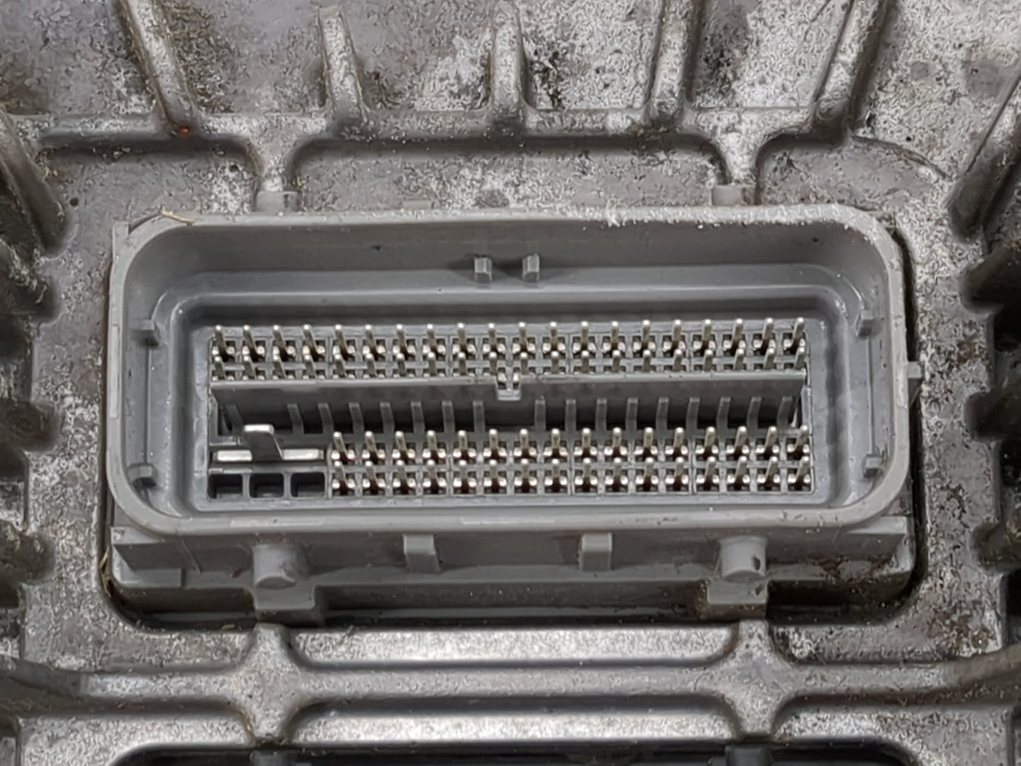 2013-2015 Chevrolet Captiva Sport PCM Engine Control Computer ECU ECM PCU OEM P/N:12653998 12655476 Fits Fits 2013 2014 2015