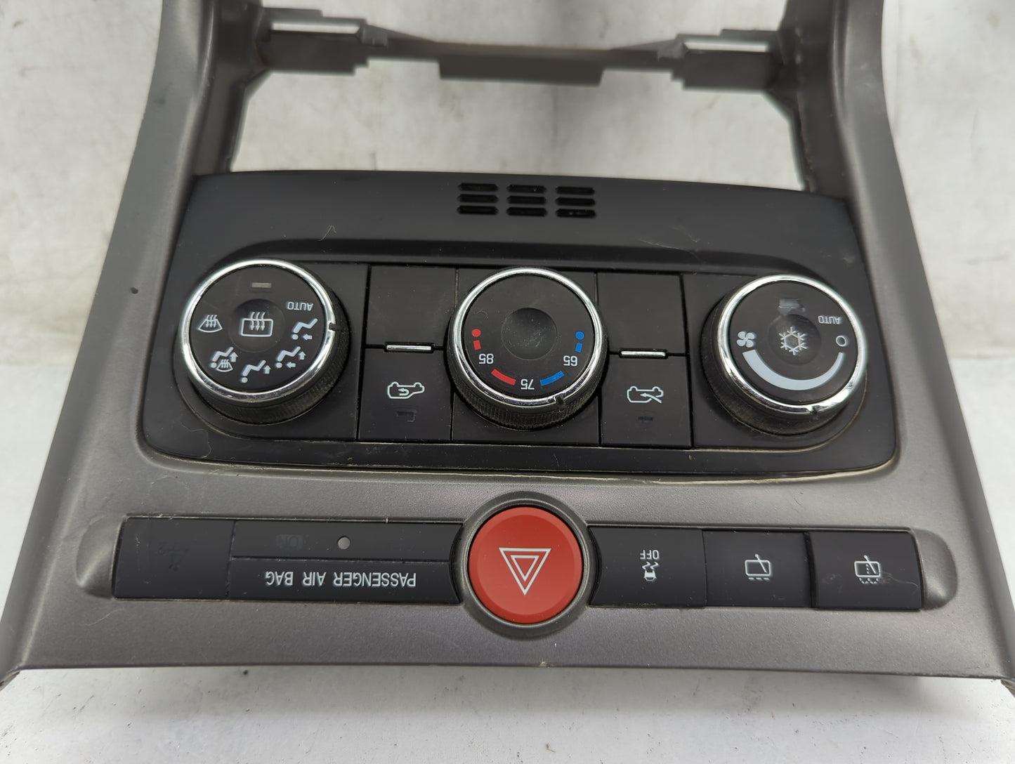 2013-2015 Chevrolet Captiva Sport Climate Control Module Temperature AC/Heater Replacement P/N:20787627-130216 Fits OEM Used