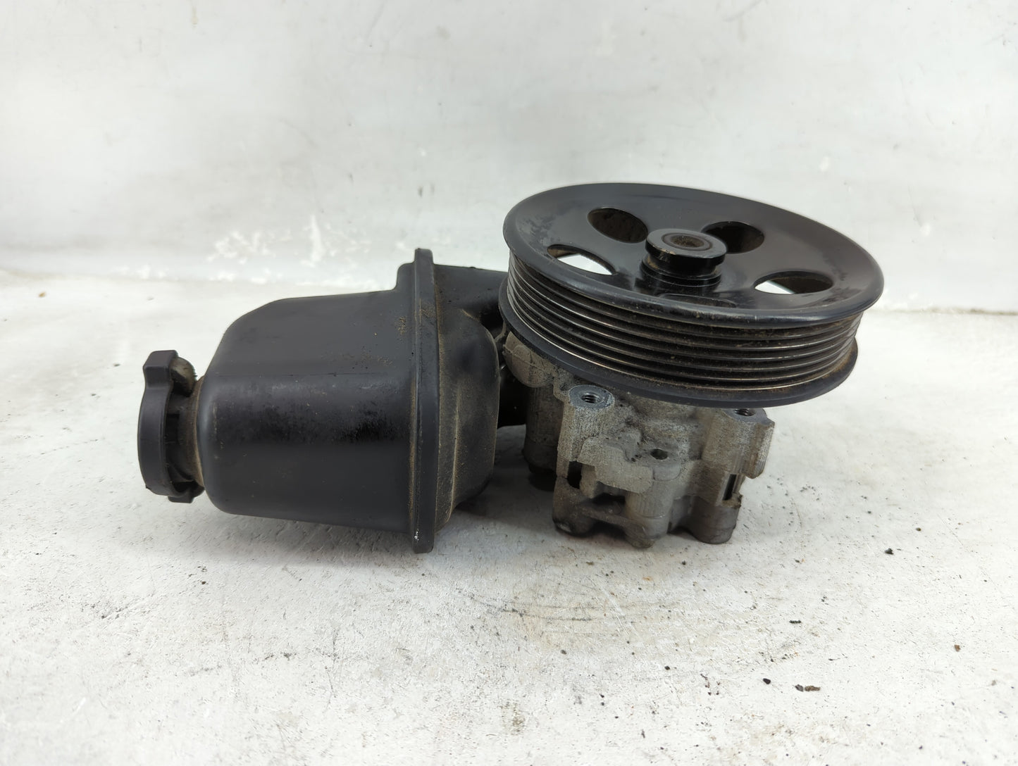2012-2015 Chevrolet Captiva Sport Power Steering Column Pump Oem - Oemusedautoparts1.com