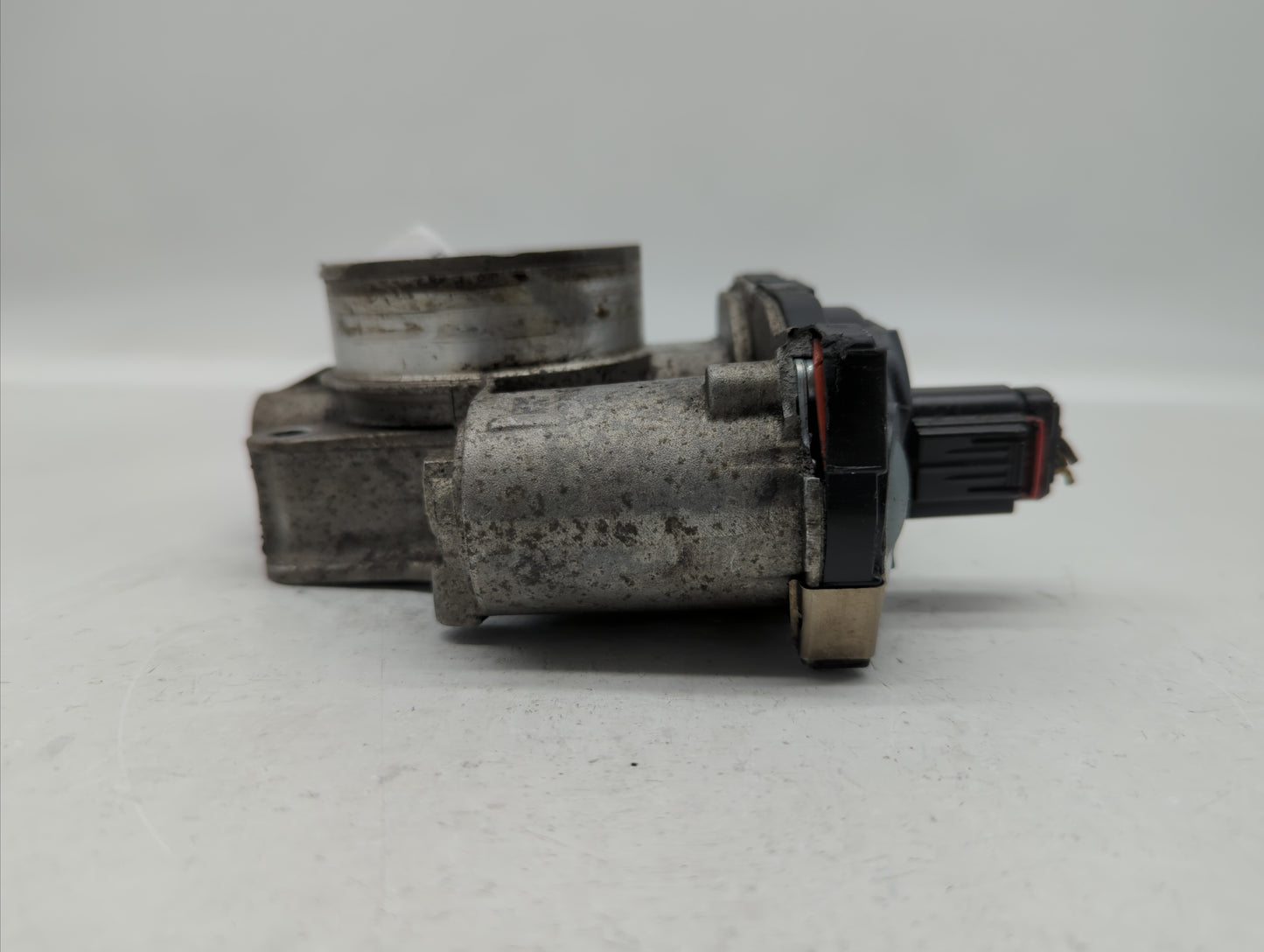 2012-2015 Chevrolet Captiva Sport Throttle Body P/N:12632101CA Fits Fits 2012 2013 2014 2015 OEM Used Auto Parts - Oemusedau