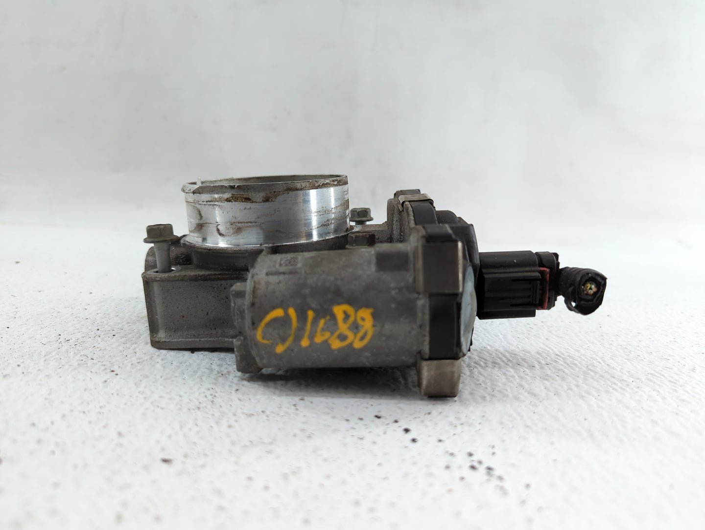 2012-2015 Chevrolet Captiva Sport Throttle Body P/N:12632101CA Fits Fits 2012 2013 2014 2015 OEM Used Auto Parts - Oemusedau