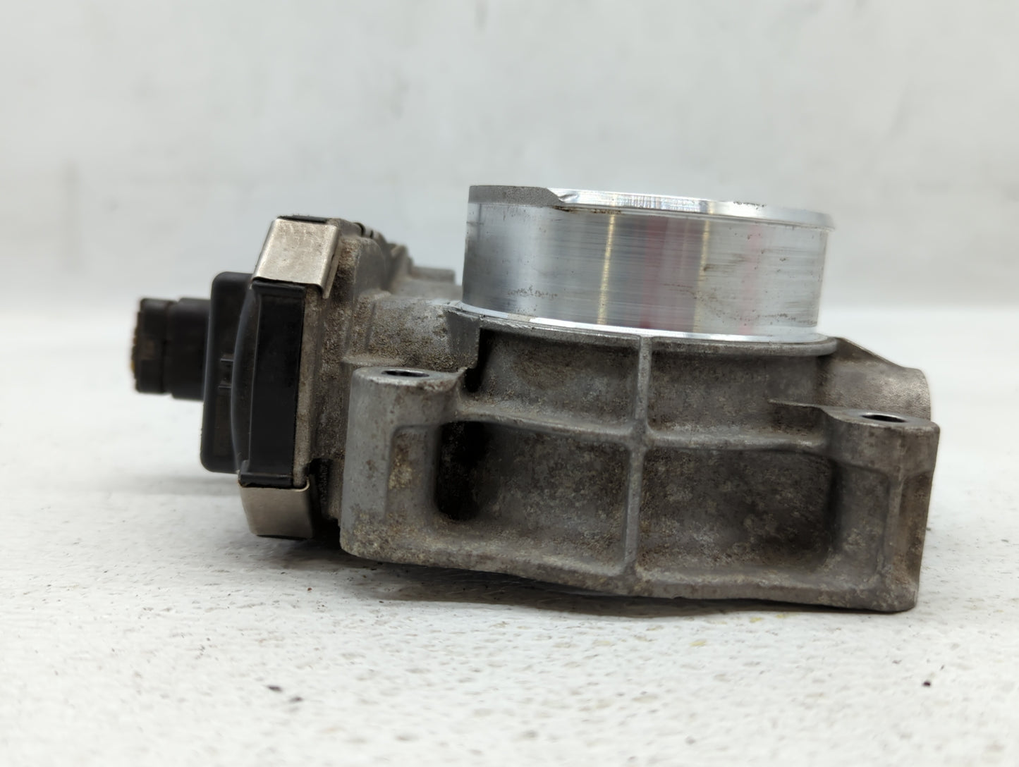 2012-2015 Chevrolet Captiva Sport Throttle Body P/N:12632101CA Fits Fits 2012 2013 2014 2015 OEM Used Auto Parts - Oemusedau