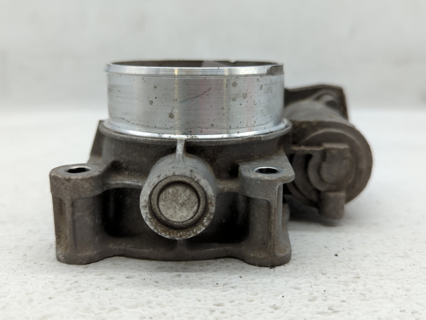 2012-2015 Chevrolet Captiva Sport Throttle Body P/N:12632101CA Fits Fits 2012 2013 2014 2015 OEM Used Auto Parts - Oemusedau