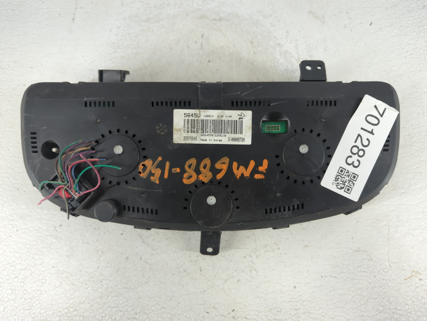 2013-2014 Chevrolet Captiva Sport Instrument Cluster Speedometer Gauges P/N:22975645 5645U120914 Fits Fits 2013 2014 OEM Use