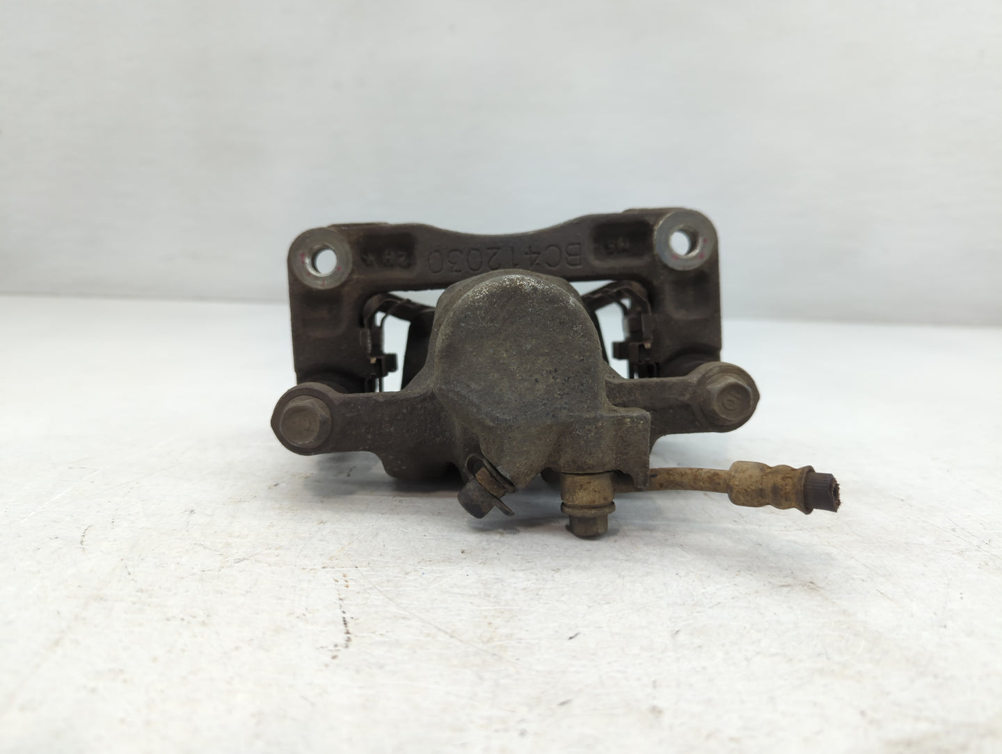 2012-2015 Chevrolet Captiva Sport Front Passenger Right Brake Caliper - Oemusedautoparts1.com