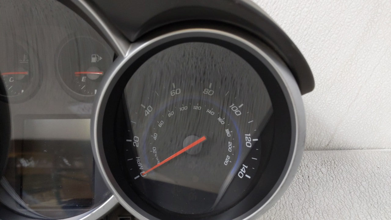 2013-2014 Chevrolet Cruze Instrument Cluster Speedometer Gauges P/N:95129378 Fits Fits 2013 2014 OEM Used Auto Parts - Oemus