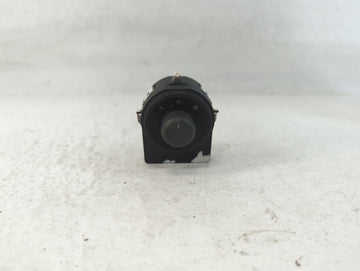 2011-2016 Chevrolet Cruze Master Power Window Switch Replacement Driver Side Left P/N:13272182 Fits OEM Used Auto Parts - Oe