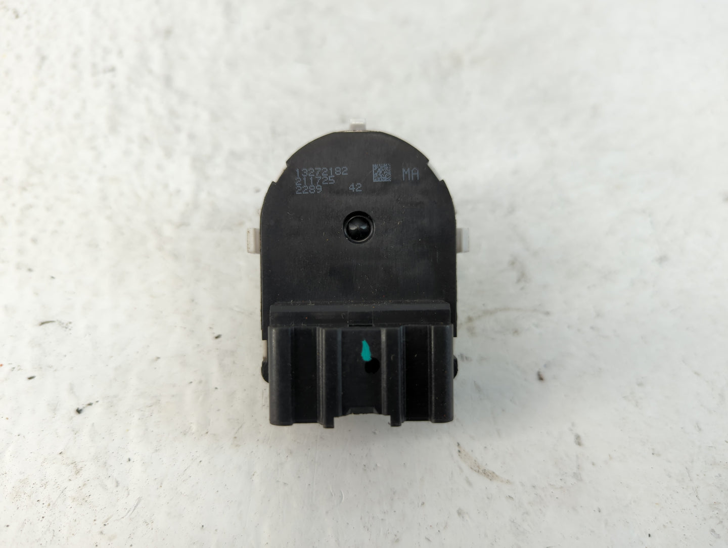 2011-2016 Chevrolet Cruze Master Power Window Switch Replacement Driver Side Left P/N:13272182 Fits OEM Used Auto Parts - Oe