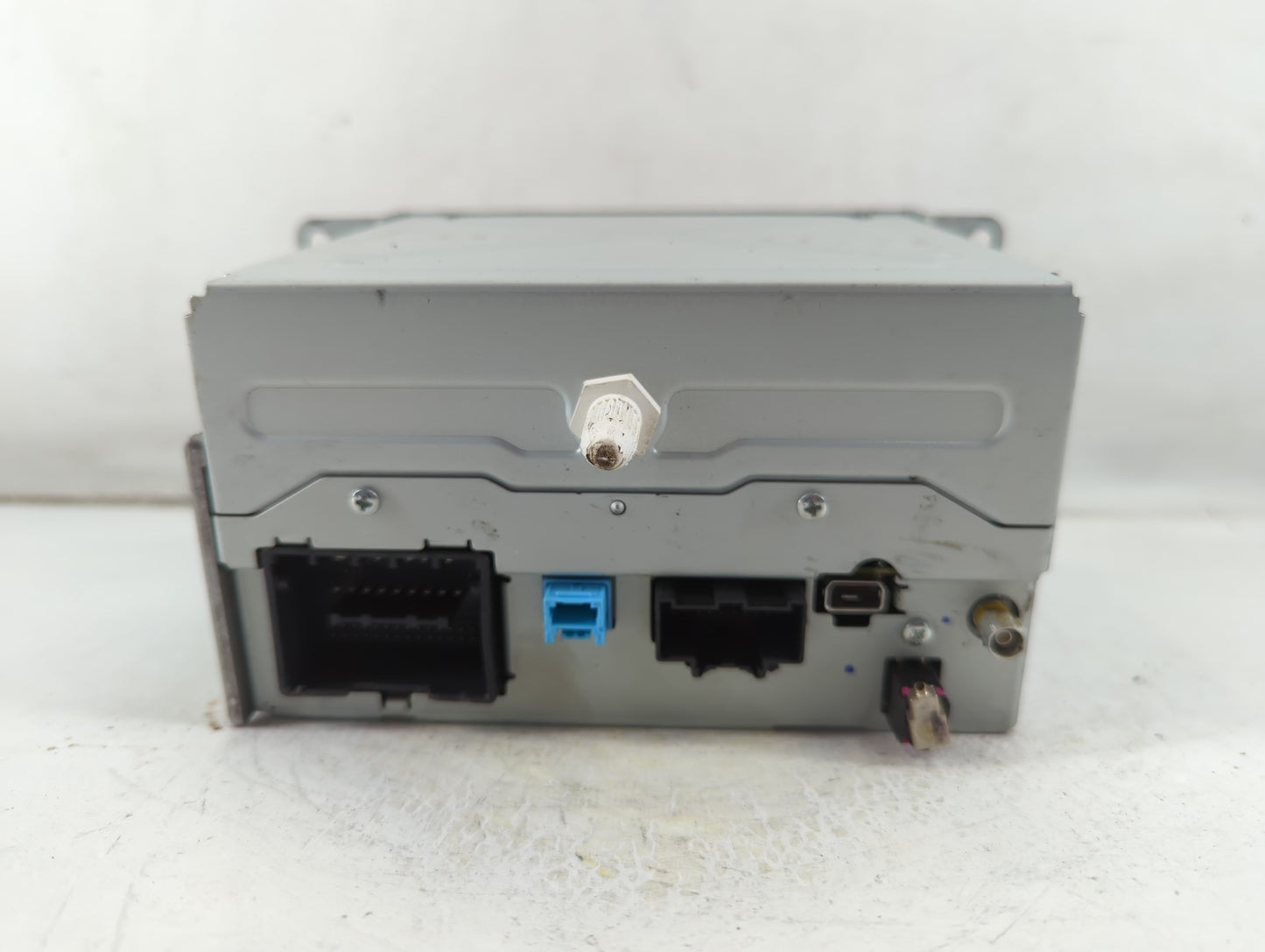 2013 Chevrolet Cruze Radio AM FM Cd Player Receiver Replacement P/N:22979837 Fits OEM Used Auto Parts - Oemusedautoparts1.co
