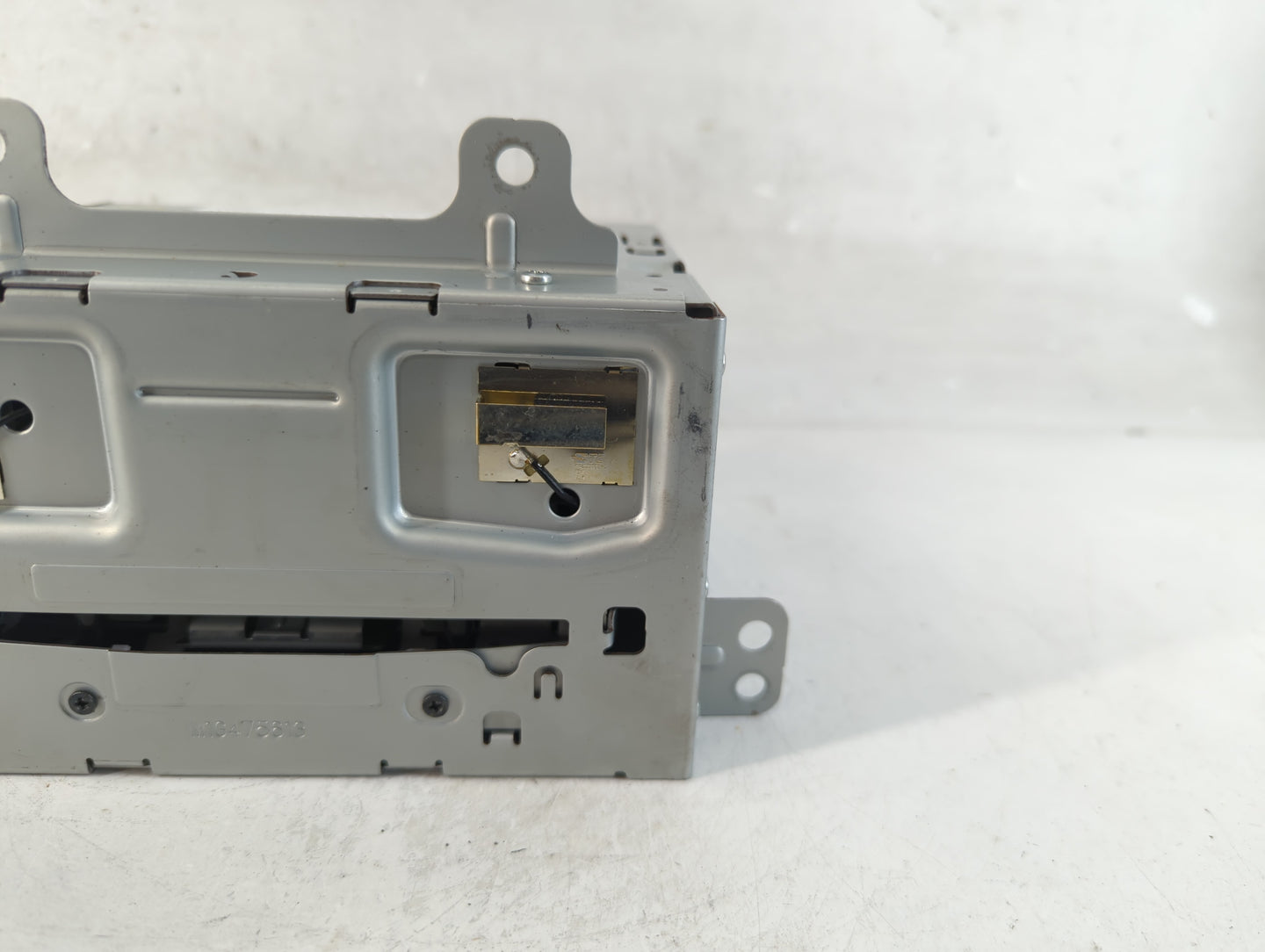 2013 Chevrolet Cruze Radio AM FM Cd Player Receiver Replacement P/N:22992934 Fits OEM Used Auto Parts - Oemusedautoparts1.co