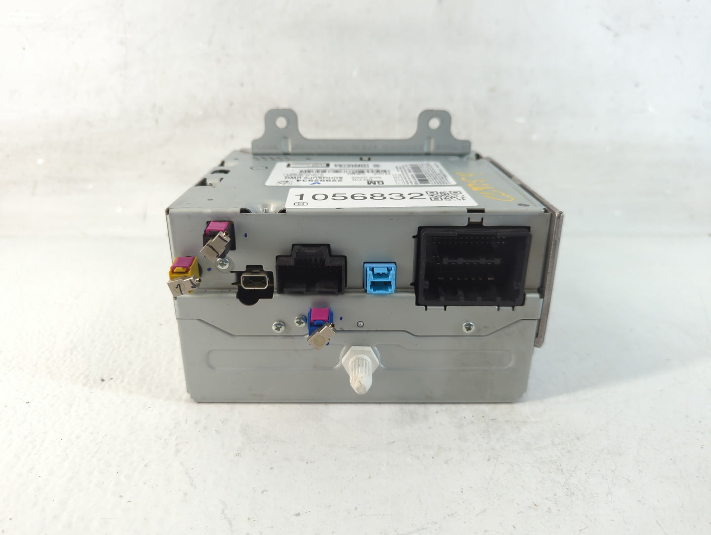 2013 Chevrolet Cruze Radio AM FM Cd Player Receiver Replacement P/N:22992934 Fits OEM Used Auto Parts - Oemusedautoparts1.co