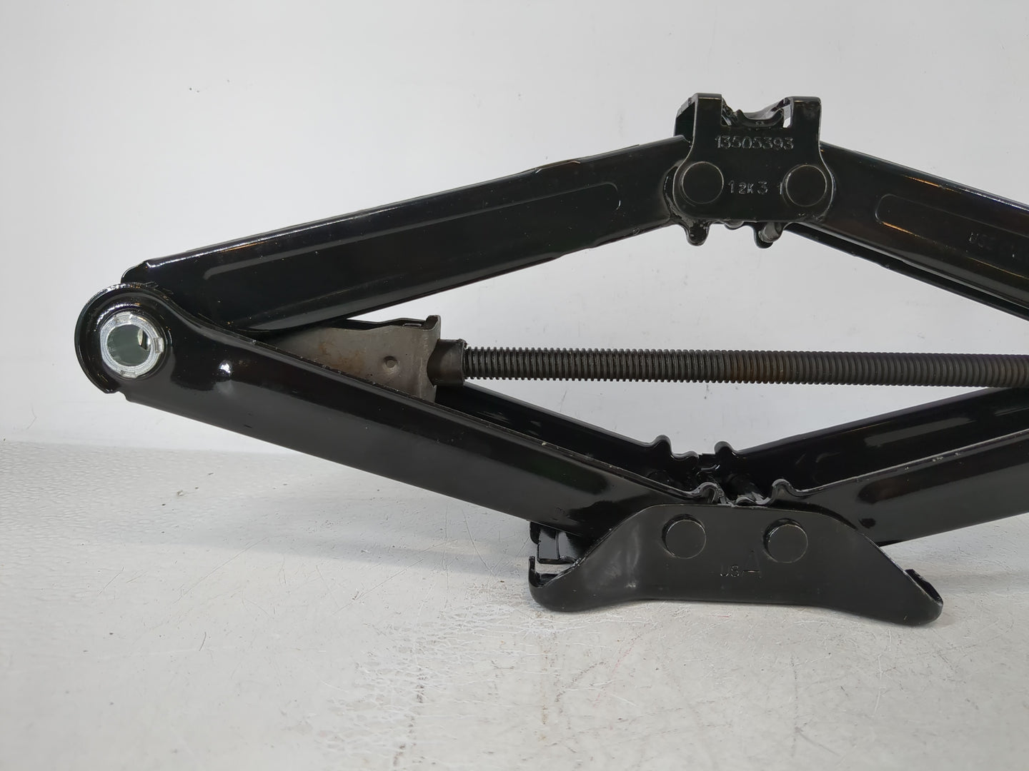 2013 Chevrolet Cruze Spare Scissor Car Jack 1093136 - Oemusedautoparts1.com