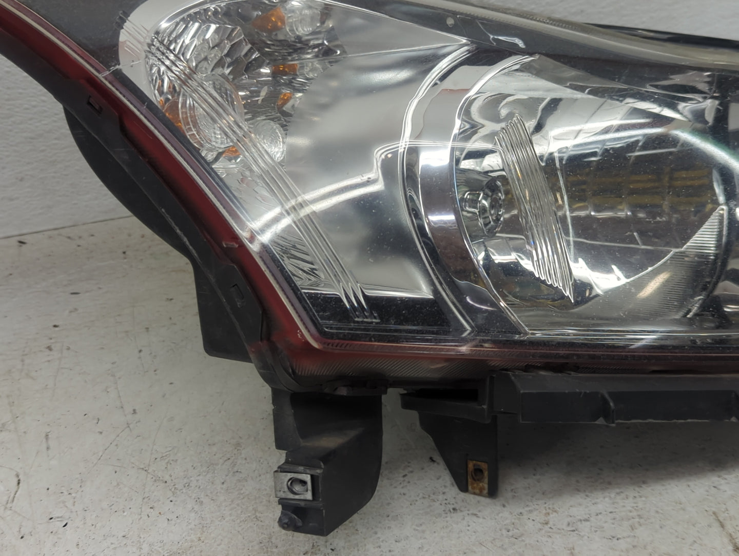 2012-2016 Chevrolet Cruze Passenger Right Oem Head Light Headlight Lamp - Oemusedautoparts1.com