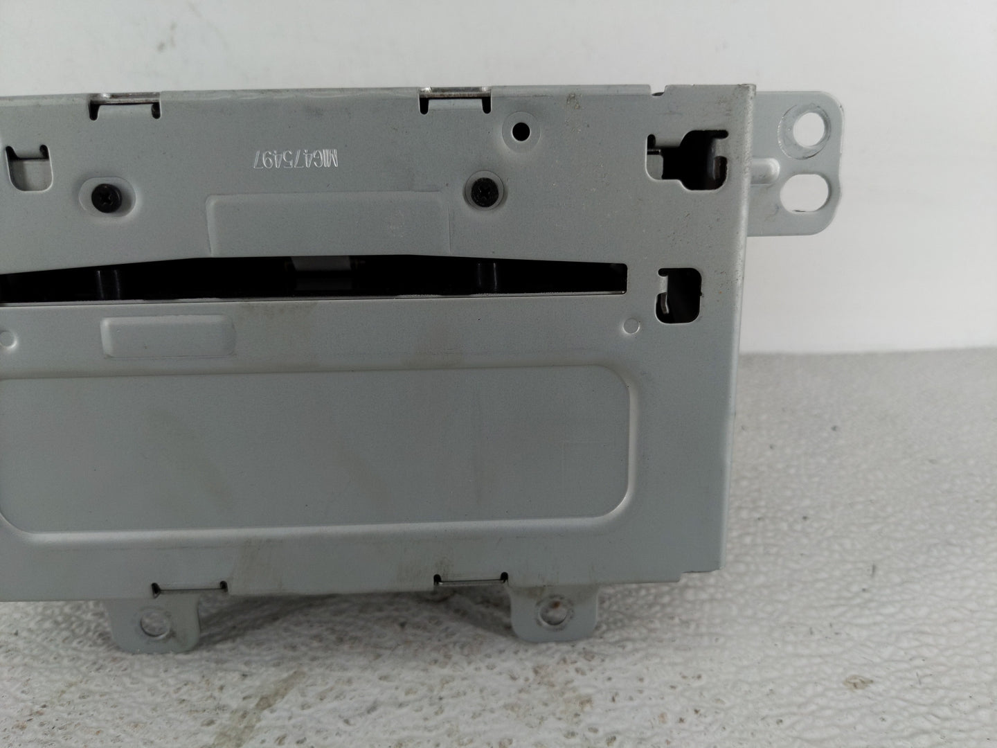 2013 Chevrolet Cruze Radio AM FM Cd Player Receiver Replacement P/N:22923803 22976137 Fits OEM Used Auto Parts - Oemusedauto