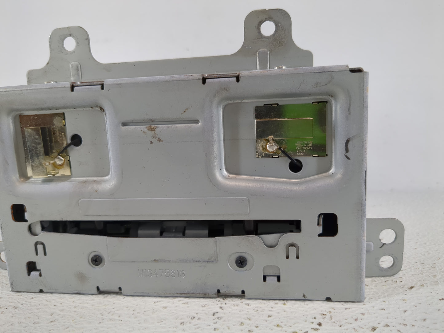 2013 Chevrolet Cruze Radio AM FM Cd Player Receiver Replacement P/N:23135481 Fits OEM Used Auto Parts - Oemusedautoparts1.co