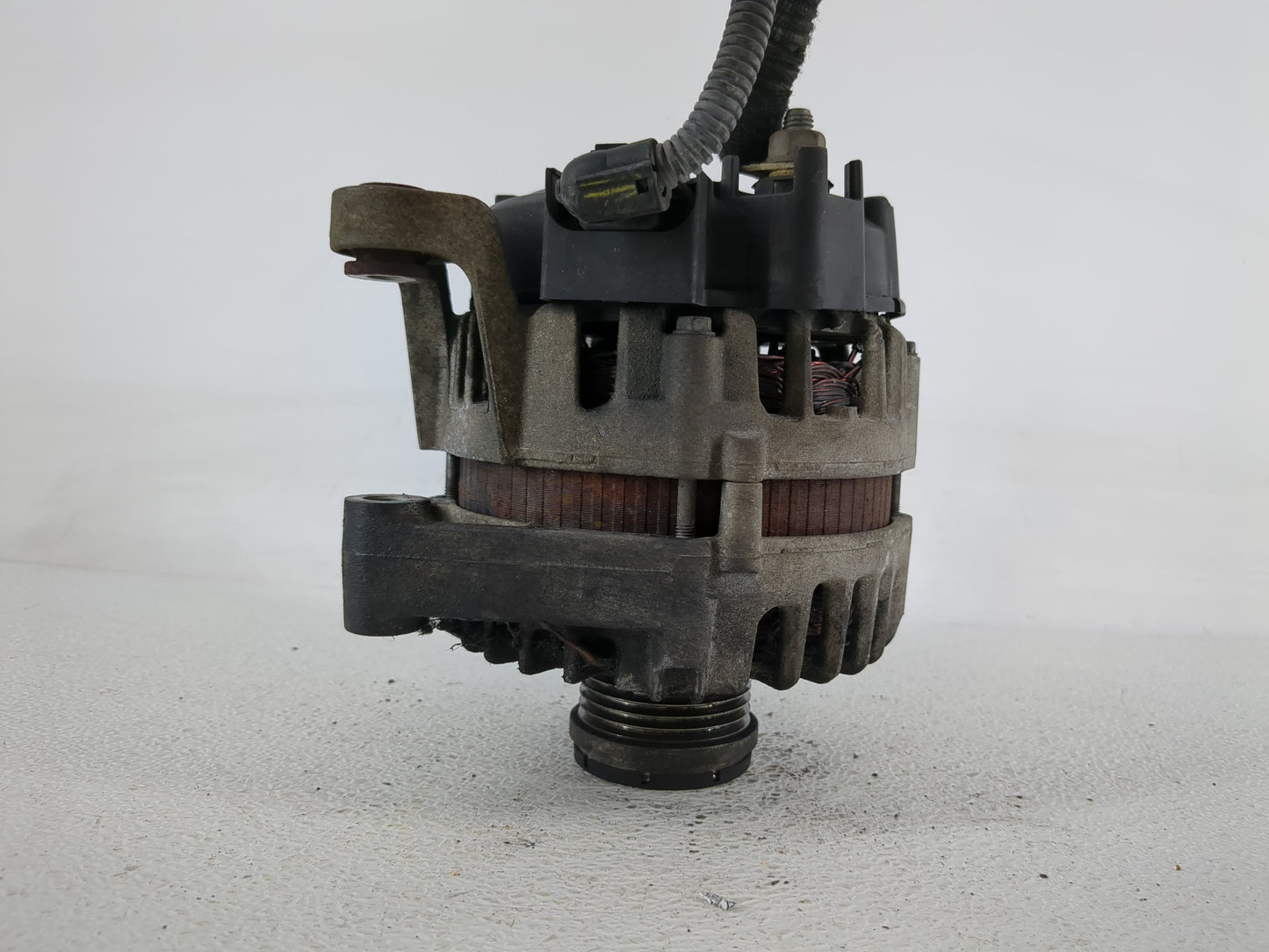 2012-2016 Chevrolet Cruze Alternator Replacement Generator Charging Assembly Engine OEM P/N:13588290 Fits OEM Used Auto Part