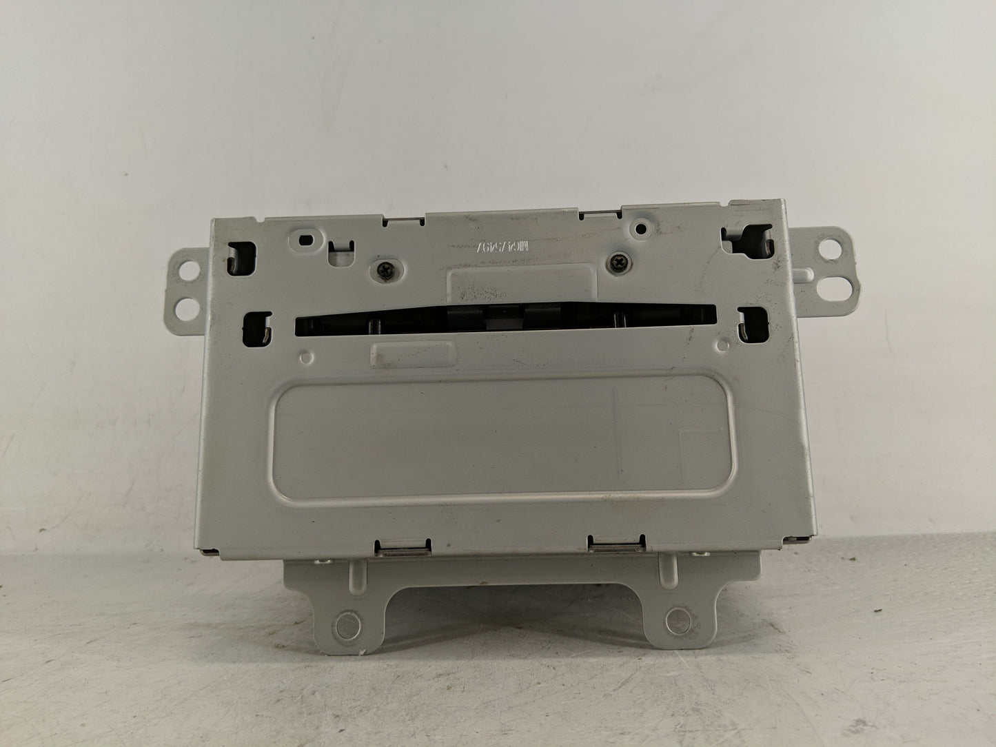 2013 Chevrolet Cruze Radio AM FM Cd Player Receiver Replacement P/N:22923804 Fits OEM Used Auto Parts - Oemusedautoparts1.co