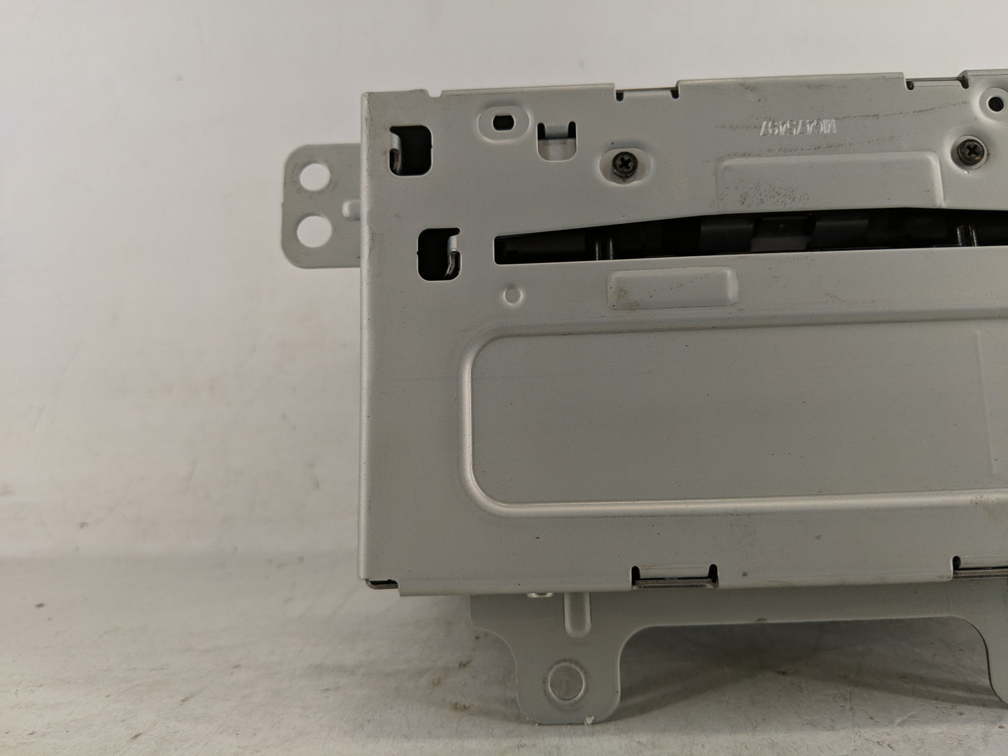 2013 Chevrolet Cruze Radio AM FM Cd Player Receiver Replacement P/N:22923804 Fits OEM Used Auto Parts - Oemusedautoparts1.co