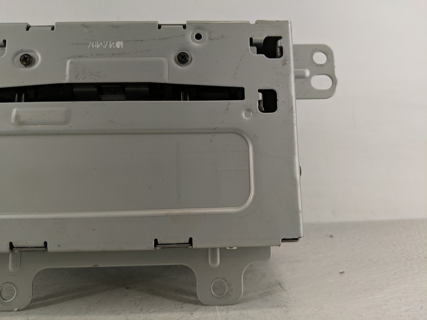 2013 Chevrolet Cruze Radio AM FM Cd Player Receiver Replacement P/N:22923804 Fits OEM Used Auto Parts - Oemusedautoparts1.co