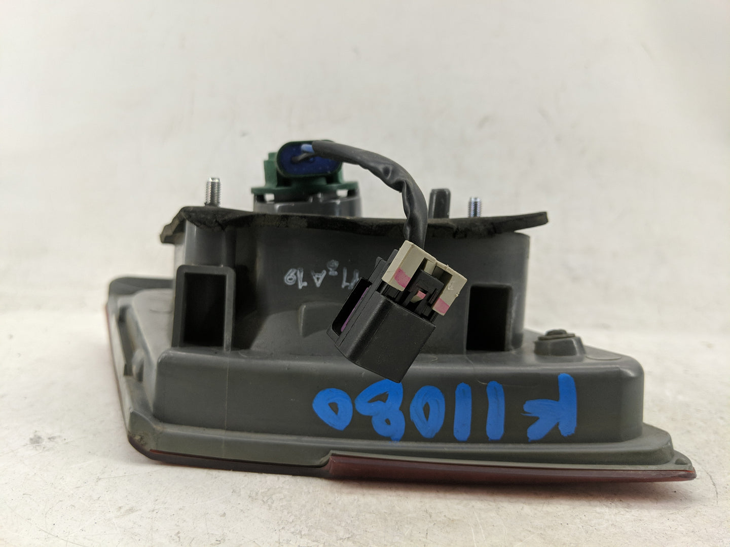 2011-2016 Chevrolet Cruze Tail Light Assembly Driver Left OEM Fits Fits 2011 2012 2013 2014 2015 2016 OEM Used Auto Parts - 
