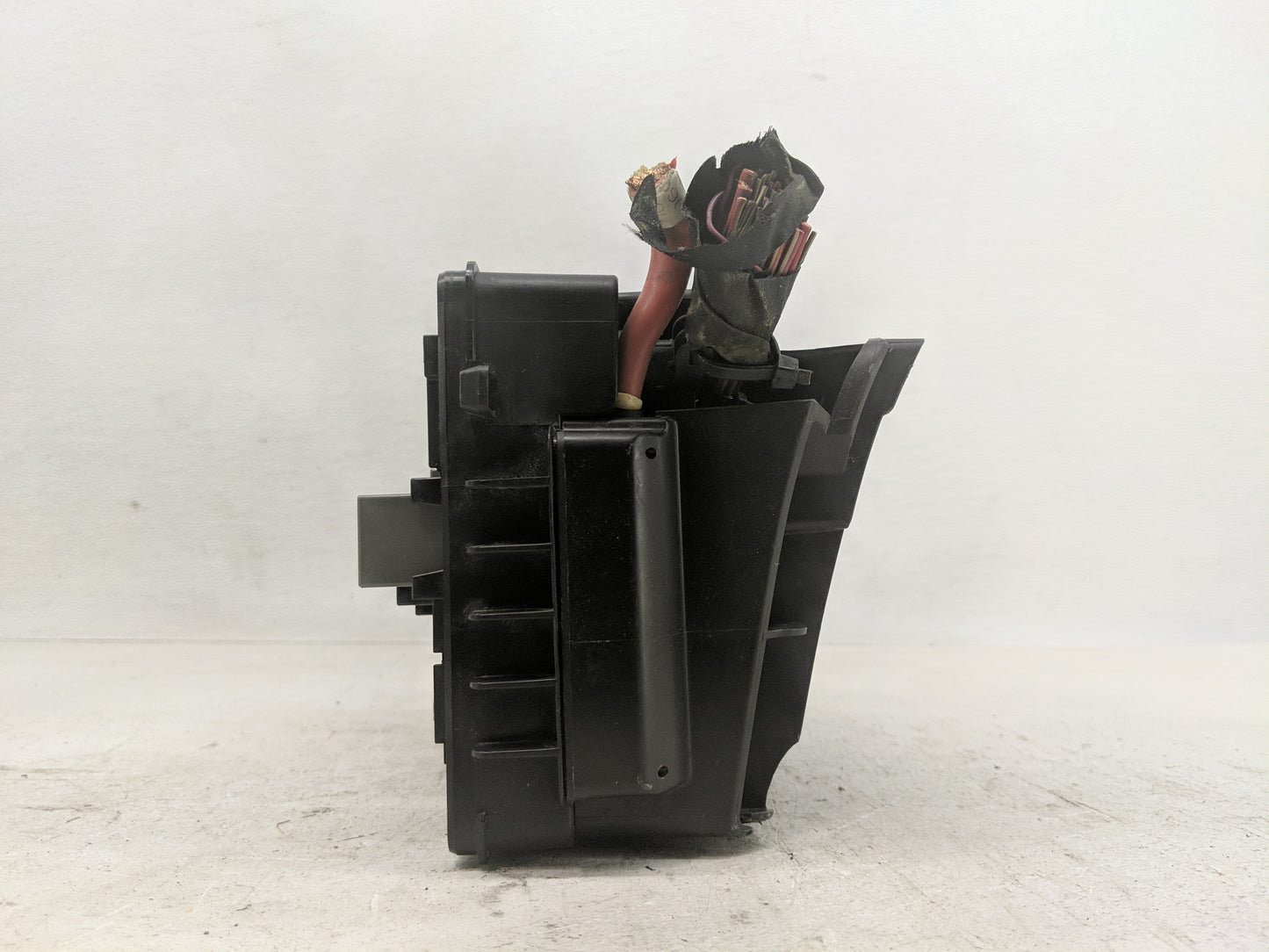 2013-2014 Chevrolet Cruze Fusebox Fuse Box Panel Relay Module P/N:95216200 02 Fits Fits 2013 2014 OEM Used Auto Parts - Oemu