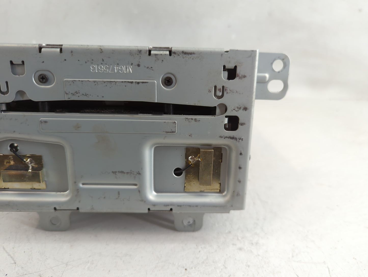 2013 Chevrolet Cruze Radio AM FM Cd Player Receiver Replacement P/N:22979837 Fits OEM Used Auto Parts - Oemusedautoparts1.co