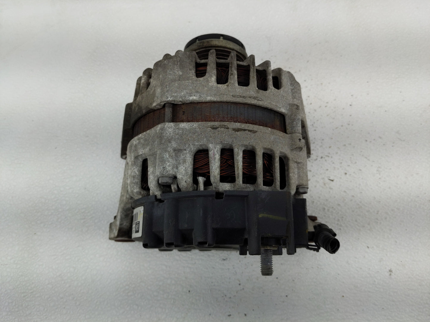 2012-2016 Chevrolet Cruze Alternator Replacement Generator Charging Assembly Engine OEM P/N:13588290 Fits OEM Used Auto Part