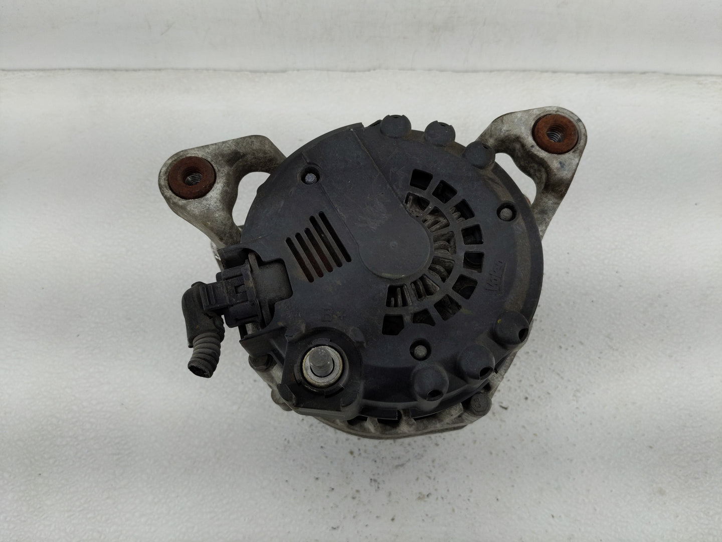 2012-2016 Chevrolet Cruze Alternator Replacement Generator Charging Assembly Engine OEM P/N:13588290 Fits OEM Used Auto Part