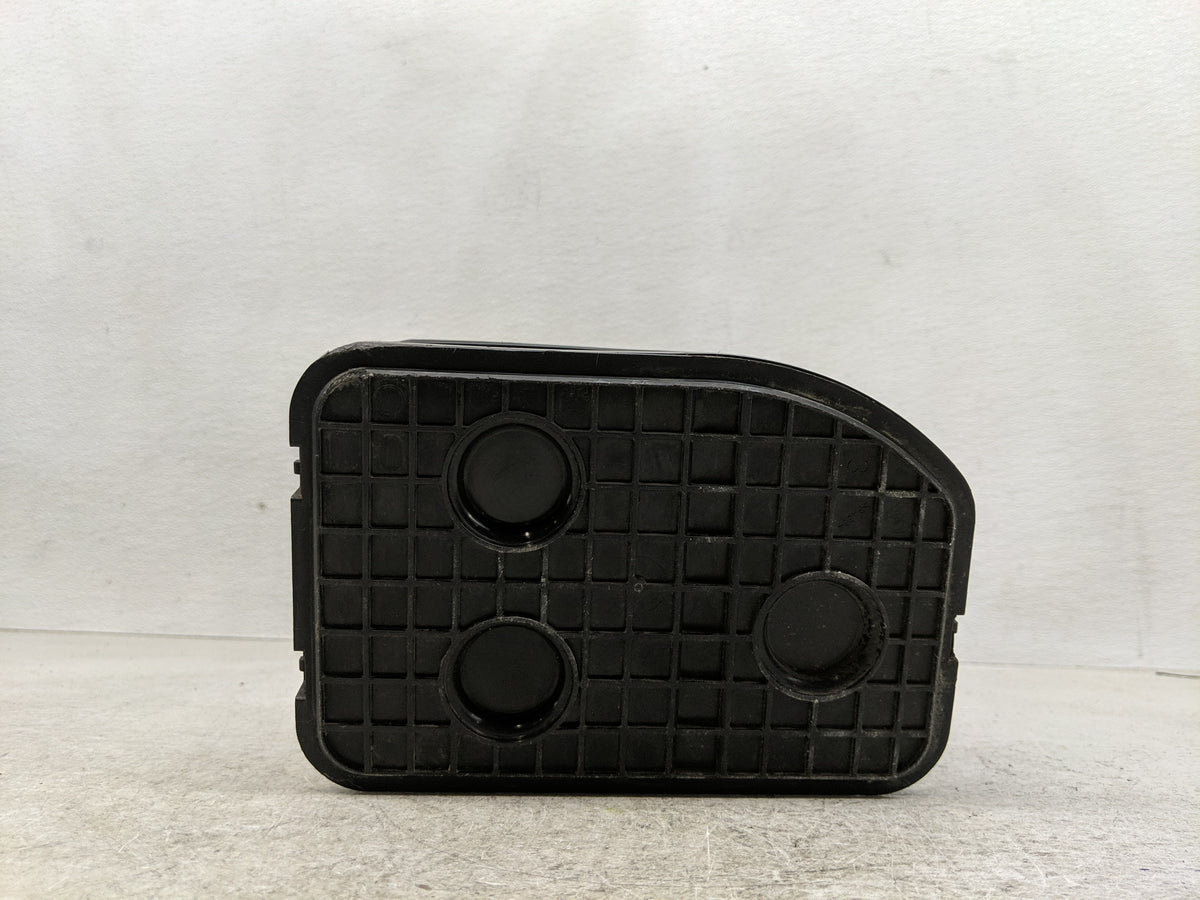 2013 Chevrolet Cruze Fuel Vapor Charcoal Canister 1261442 - Oemusedautoparts1.com