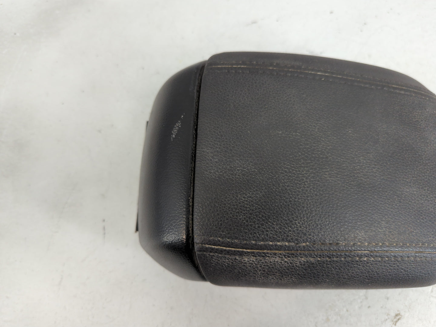 2013 Chevrolet Cruze Center Console Armrest Cover Lid Fits OEM Used Auto Parts - Oemusedautoparts1.com