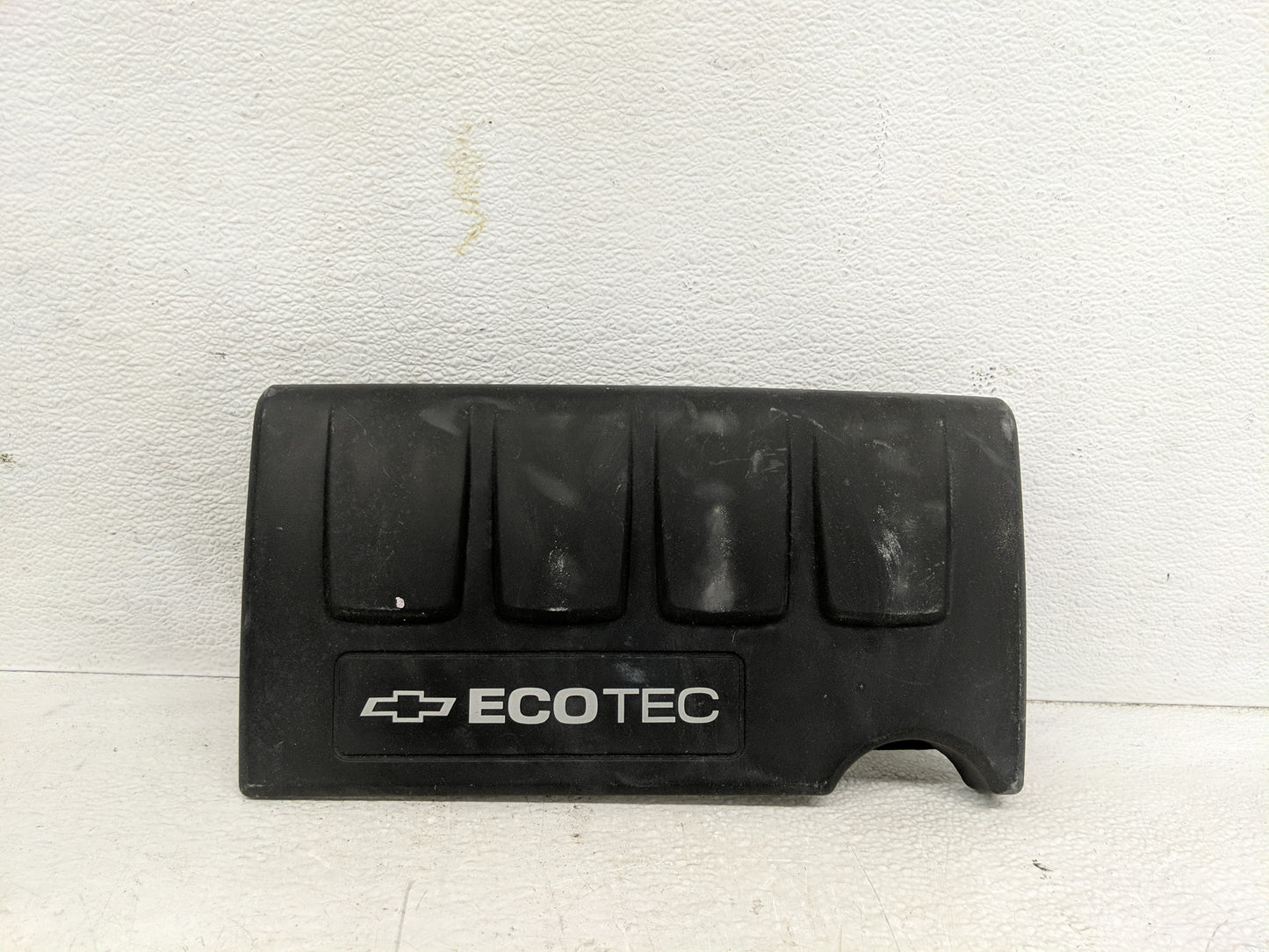2013 Chevrolet Cruze Engine Cover - Oemusedautoparts1.com