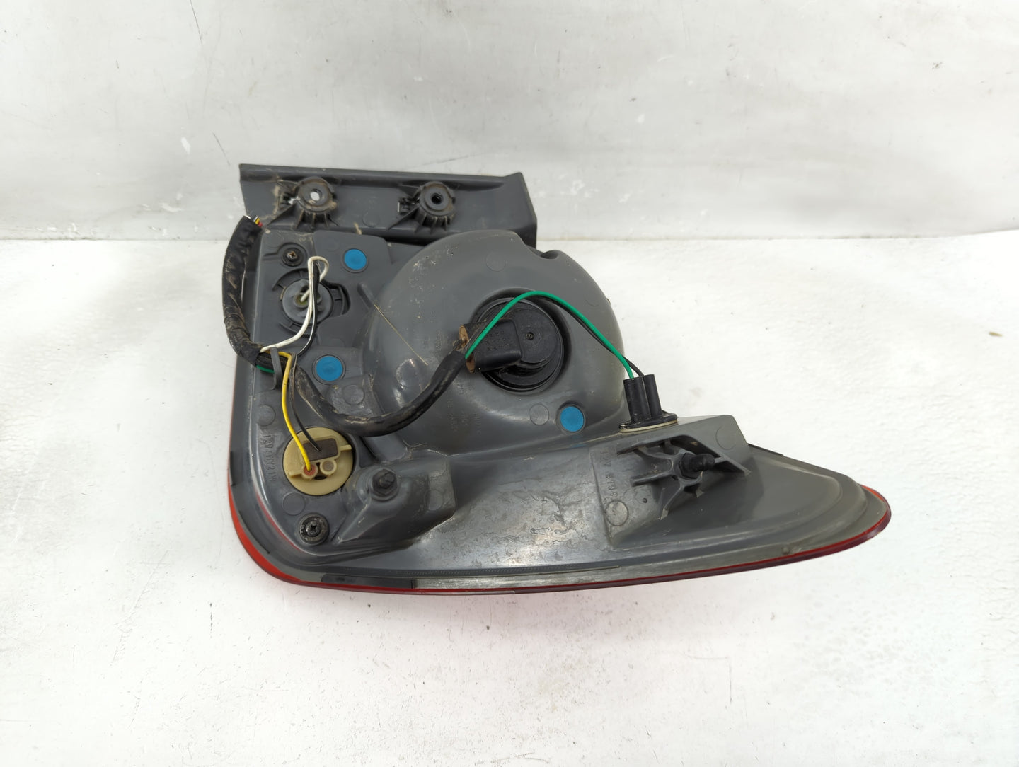 2011-2016 Chevrolet Cruze Tail Light Assembly Driver Left OEM Fits Fits 2011 2012 2013 2014 2015 2016 OEM Used Auto Parts - 