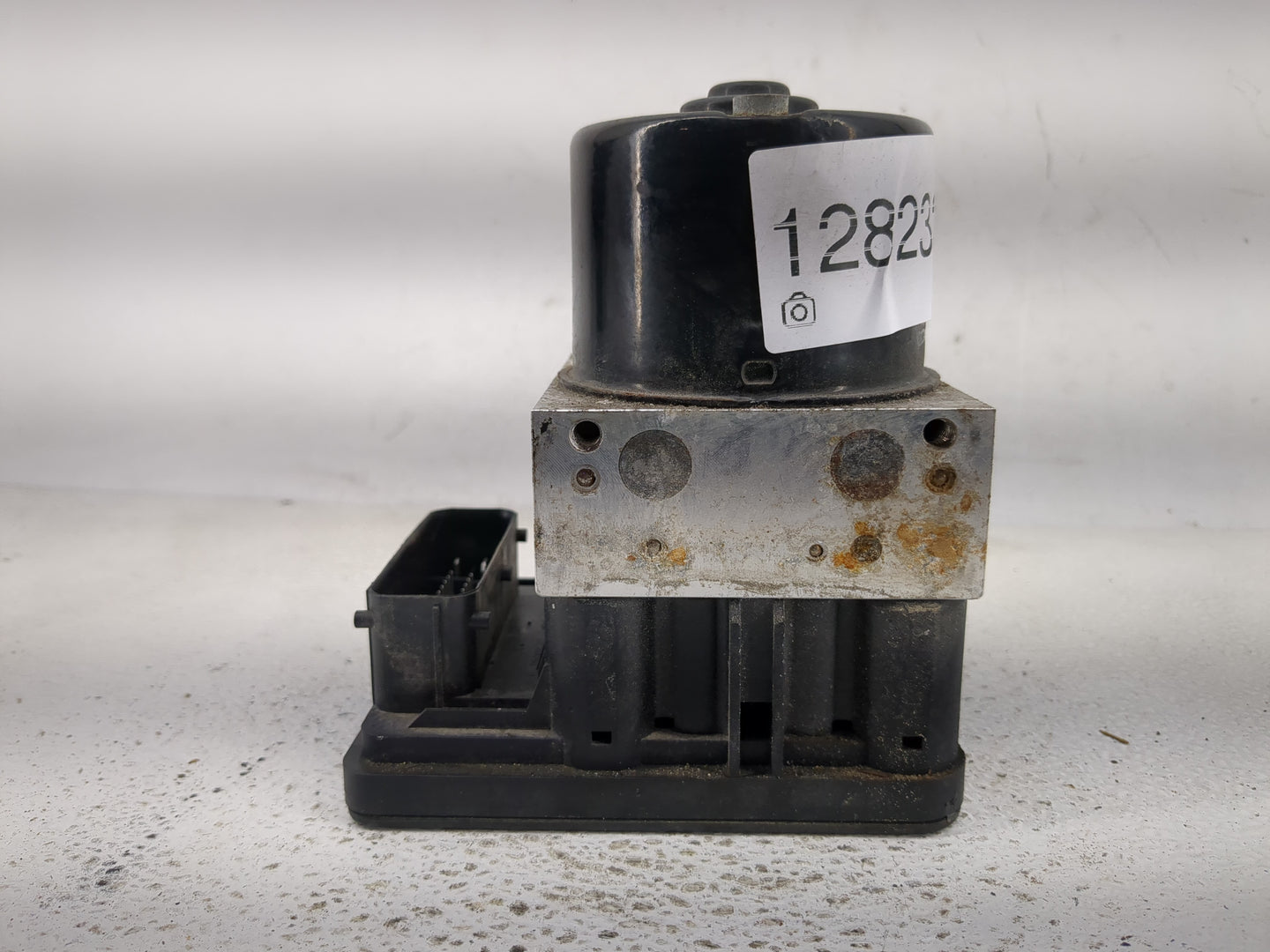 2012-2015 Chevrolet Cruze ABS Pump Control Module Replacement Fits Fits 2012 2013 2014 2015 OEM Used Auto Parts - Oemusedaut