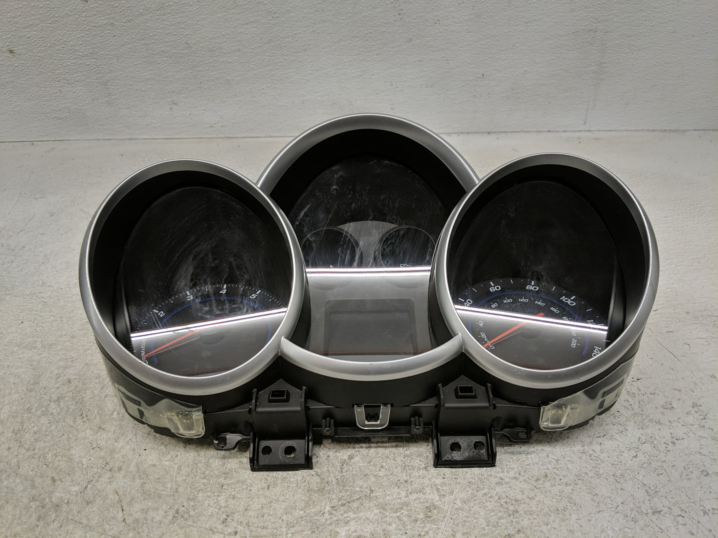 2013-2014 Chevrolet Cruze Instrument Cluster Speedometer Gauges P/N:95129378 Fits Fits 2013 2014 OEM Used Auto Parts - Oemus