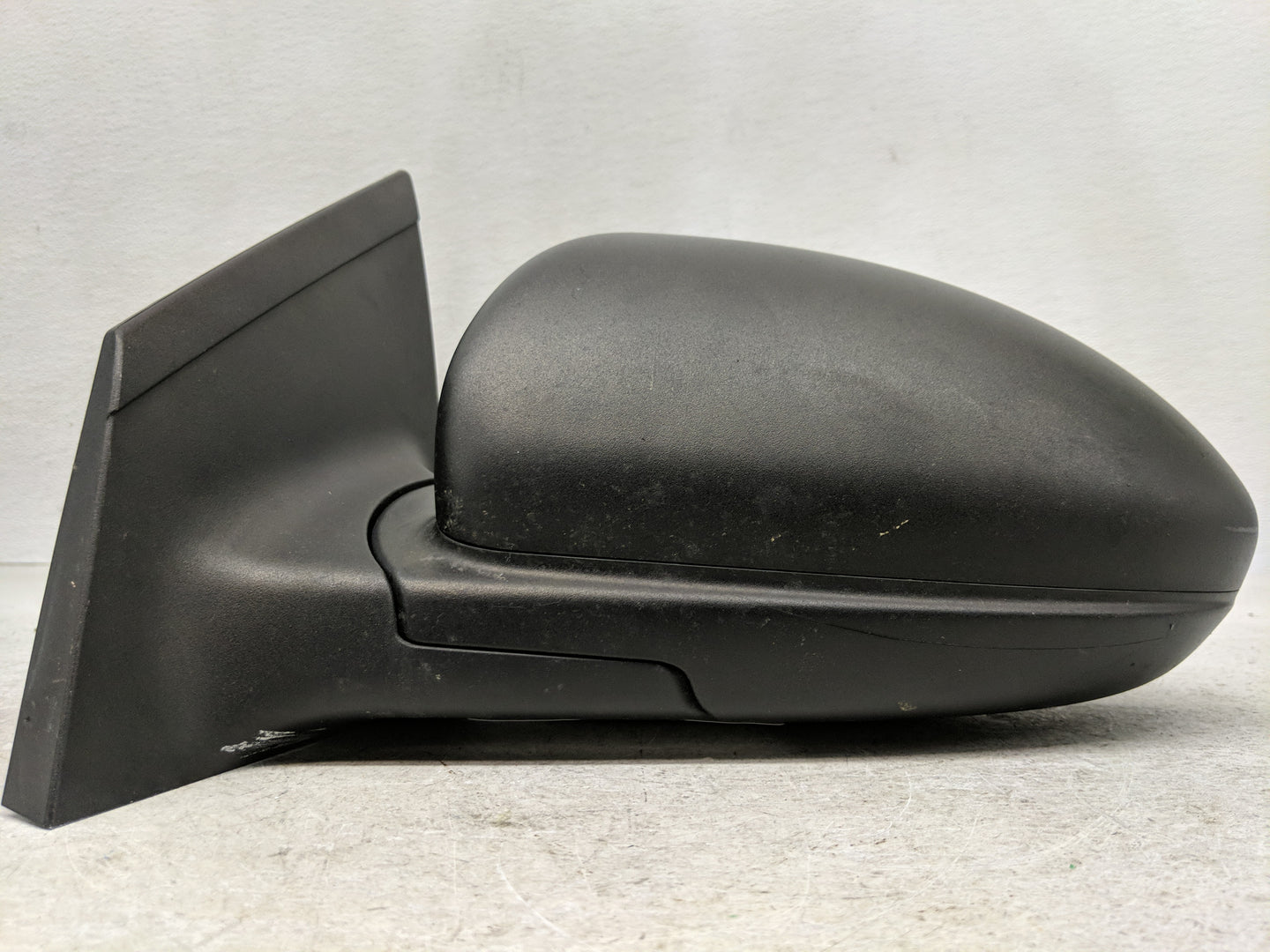 2011-2014 Chevrolet Cruze Driver Side View Mirror - Left Door Mirror OEM Used - Oemusedautoparts1.com