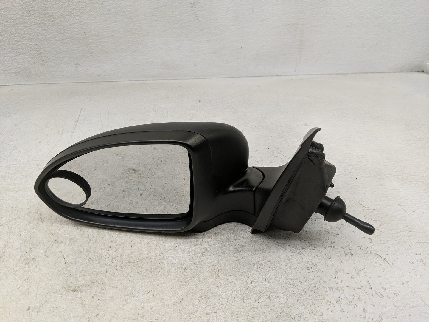 2011-2014 Chevrolet Cruze Driver Side View Mirror - Left Door Mirror OEM Used - Oemusedautoparts1.com