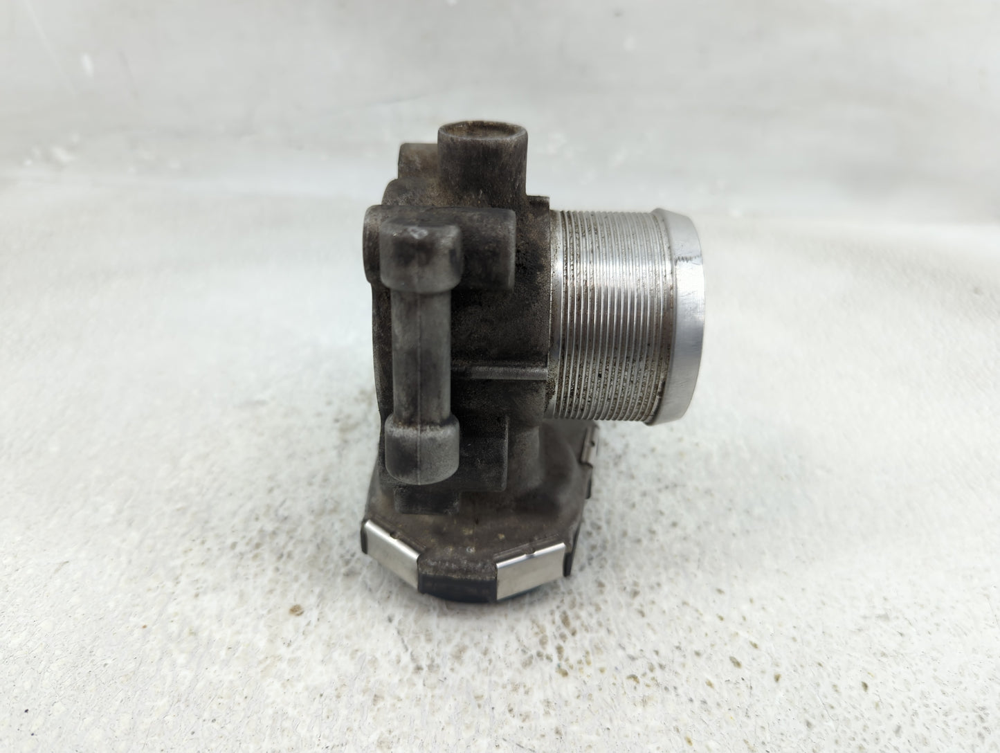 2011-2016 Chevrolet Cruze Throttle Body P/N:55 581 662 Fits Fits 2011 2012 2013 2014 2015 2016 2017 2018 2019 2020 2021 OEM 