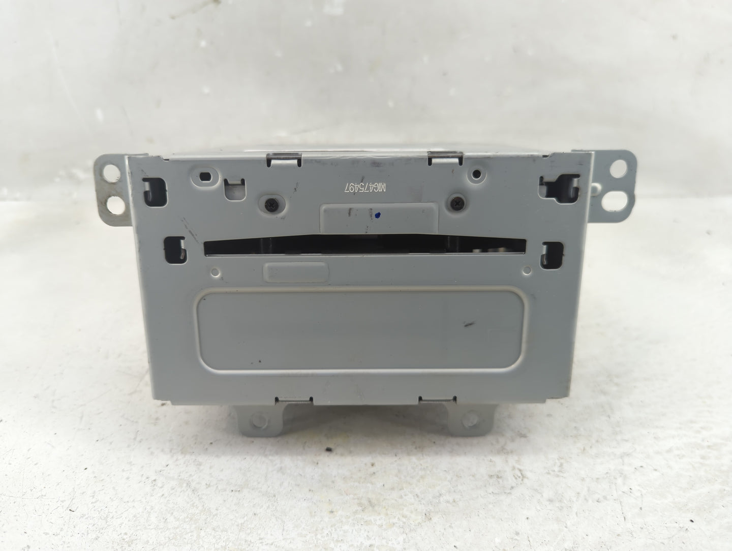 2013-2016 Chevrolet Cruze Radio AM FM Cd Player Receiver Replacement P/N:22923803 Fits Fits 2013 2014 2015 2016 OEM Used Aut