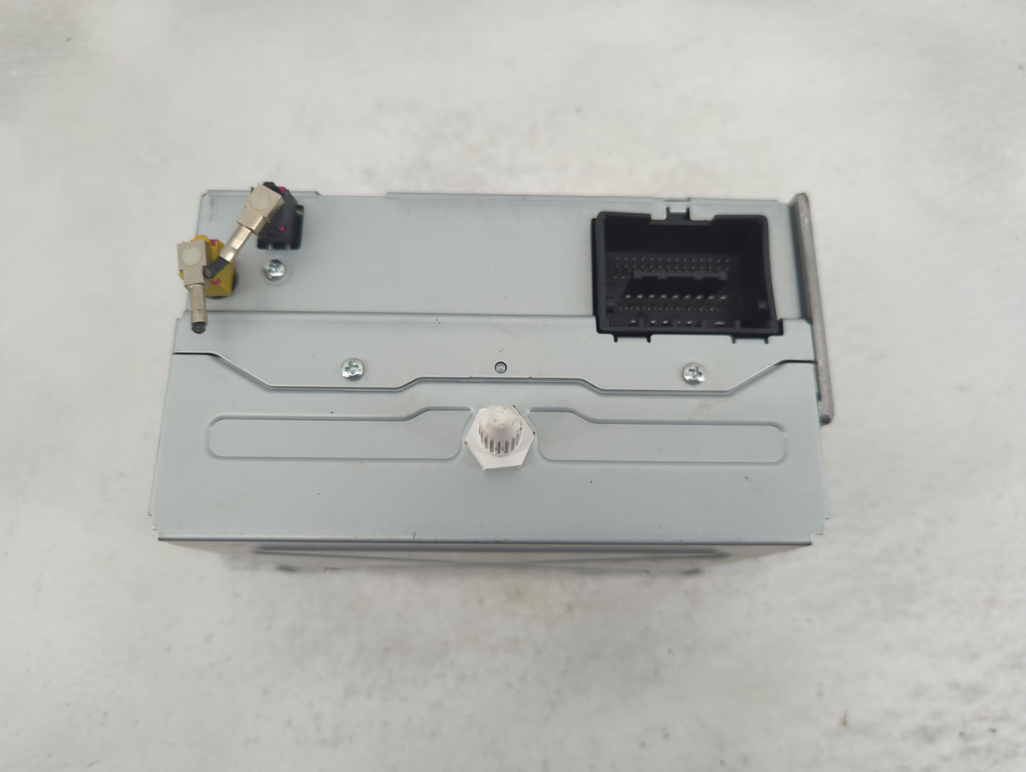 2013-2016 Chevrolet Cruze Radio AM FM Cd Player Receiver Replacement P/N:22923803 Fits Fits 2013 2014 2015 2016 OEM Used Aut