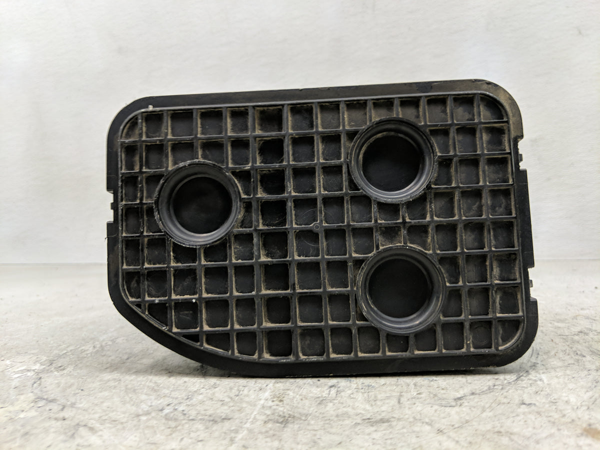 2013 Chevrolet Cruze Fuel Vapor Charcoal Canister 1357679 - Oemusedautoparts1.com