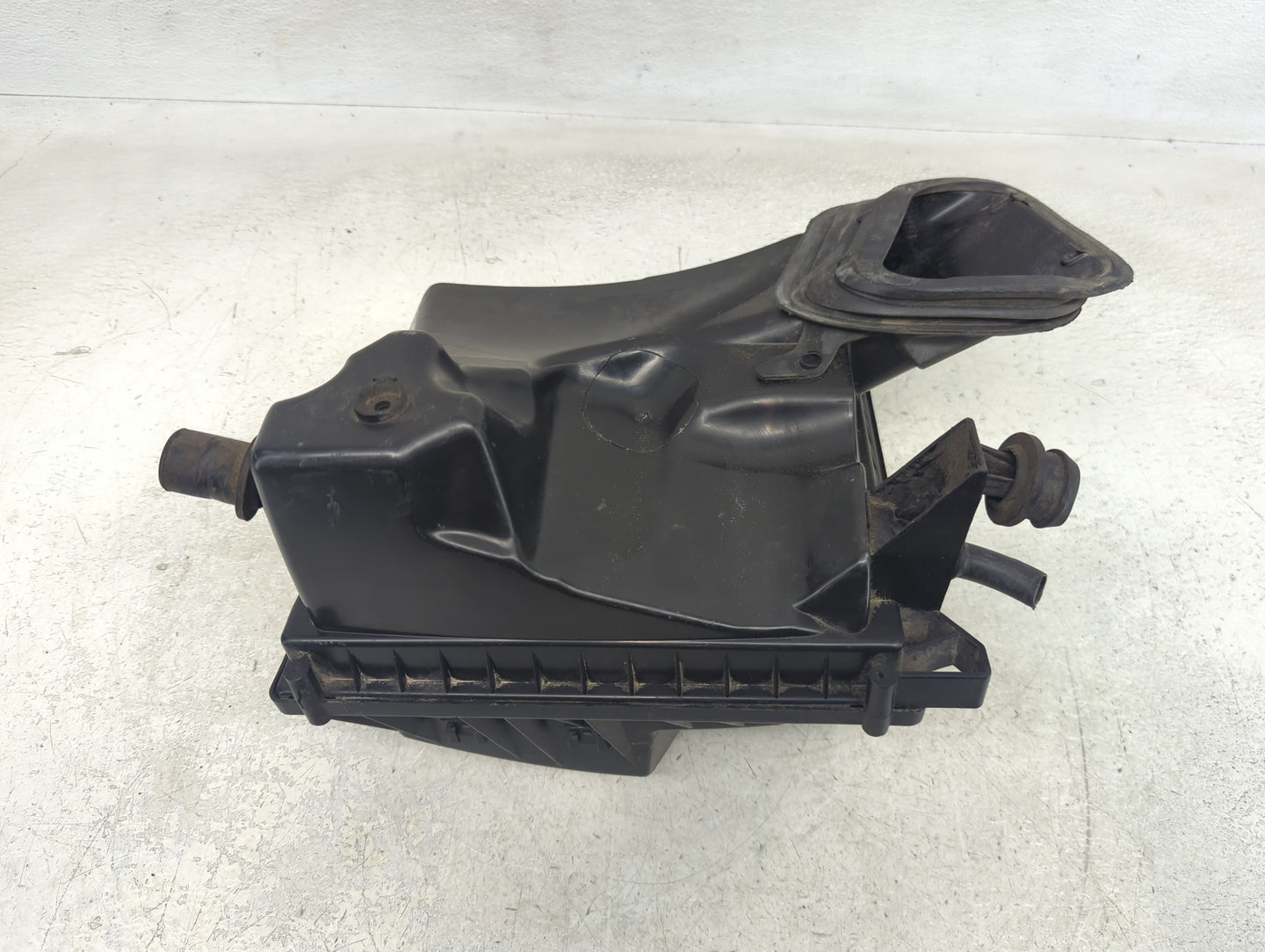 2012-2014 Chevrolet Cruze Air Cleaner Intake-duct Hose Tube - Oemusedautoparts1.com
