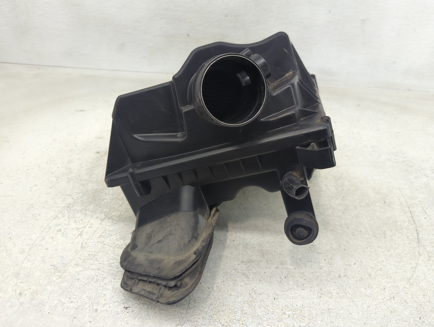 2012-2014 Chevrolet Cruze Air Cleaner Intake-duct Hose Tube - Oemusedautoparts1.com