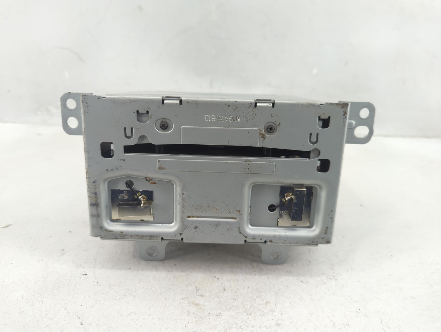 2013 Chevrolet Cruze Radio AM FM Cd Player Receiver Replacement P/N:22979837 Fits OEM Used Auto Parts - Oemusedautoparts1.co