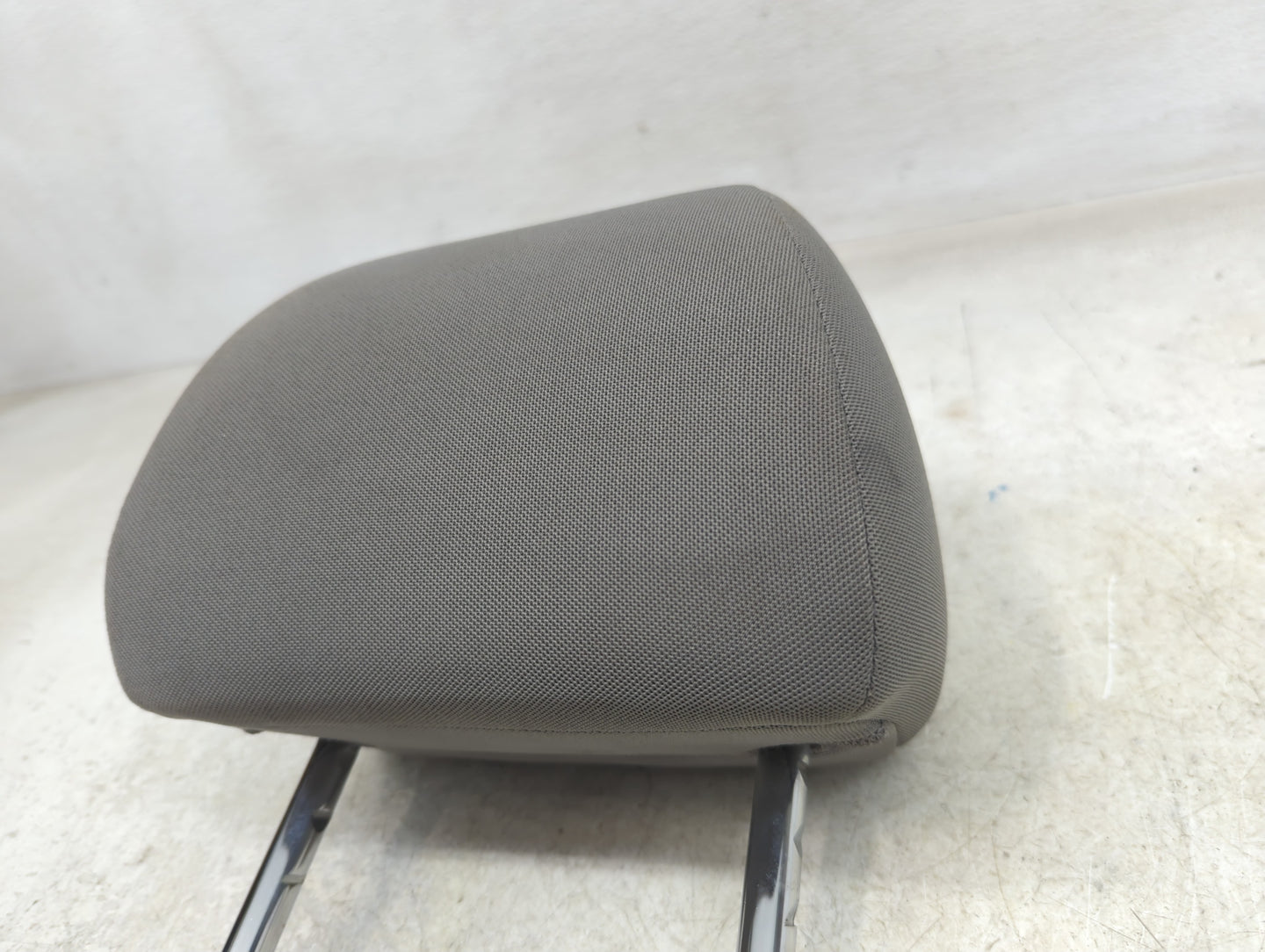2012-2016 Chevrolet Cruze Headrest Head Rest Front Driver Passenger Seat Fits Fits 2012 2013 2014 2015 2016 OEM Used Auto Pa