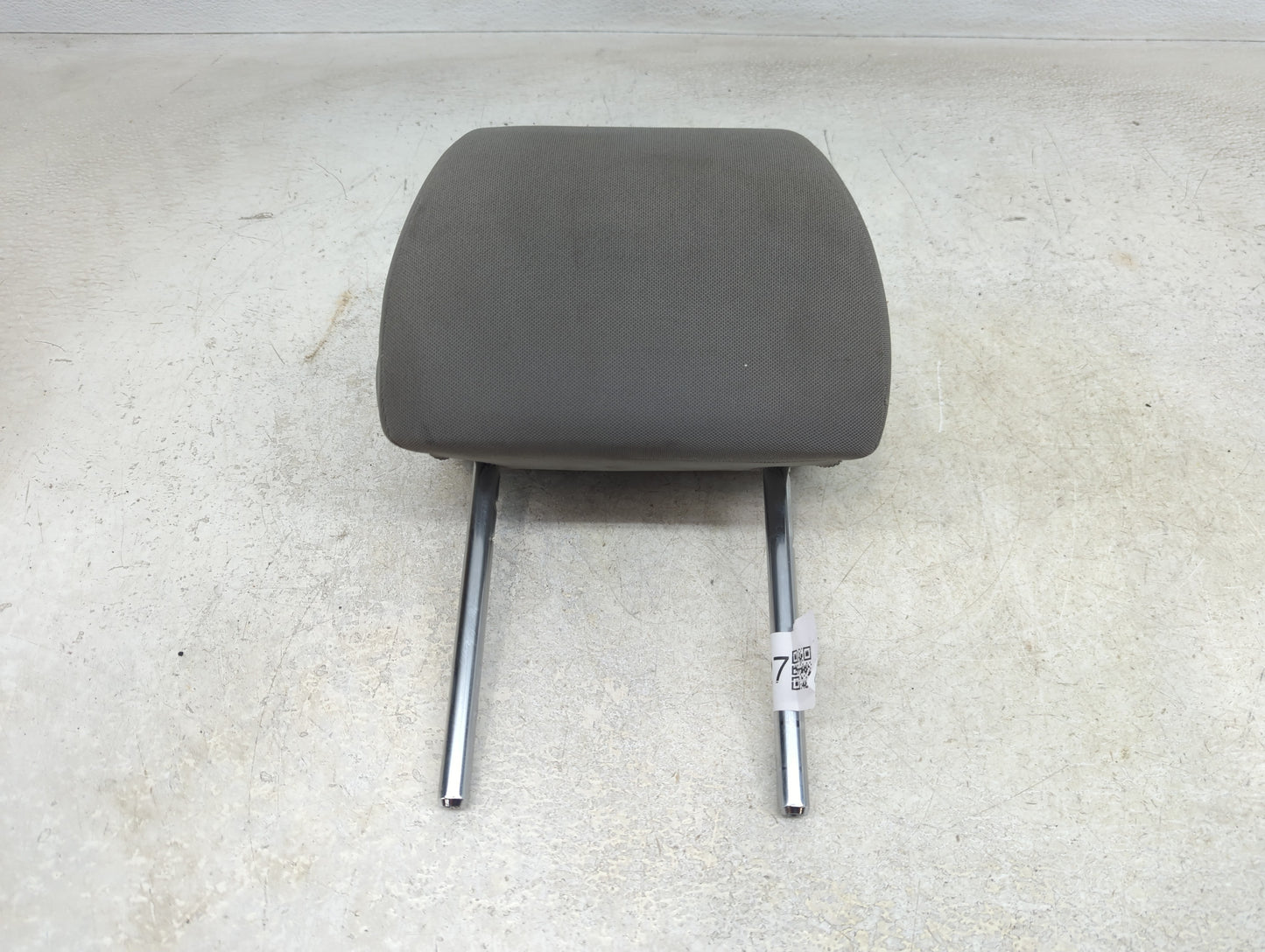 2012-2016 Chevrolet Cruze Headrest Head Rest Front Driver Passenger Seat - Oemusedautoparts1.com