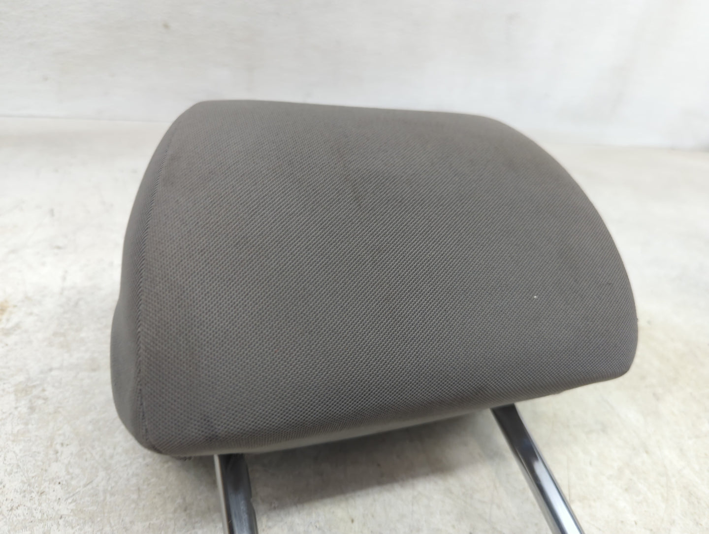 2012-2016 Chevrolet Cruze Headrest Head Rest Front Driver Passenger Seat - Oemusedautoparts1.com