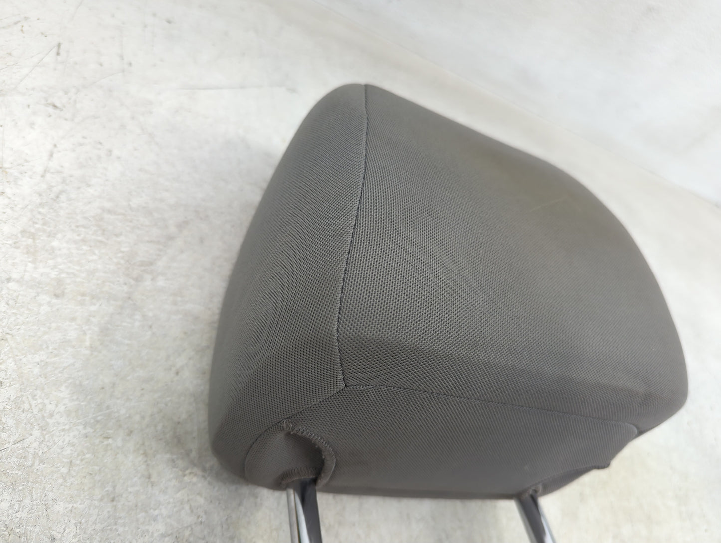 2012-2016 Chevrolet Cruze Headrest Head Rest Front Driver Passenger Seat Fits Fits 2012 2013 2014 2015 2016 OEM Used Auto Pa