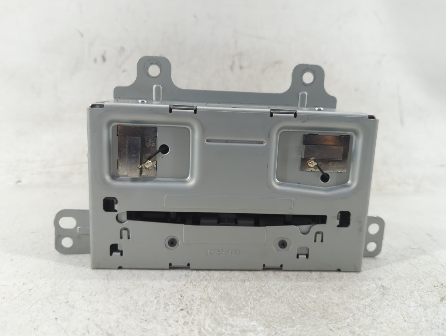 2013 Chevrolet Cruze Radio AM FM Cd Player Receiver Replacement P/N:22979837 Fits OEM Used Auto Parts - Oemusedautoparts1.co