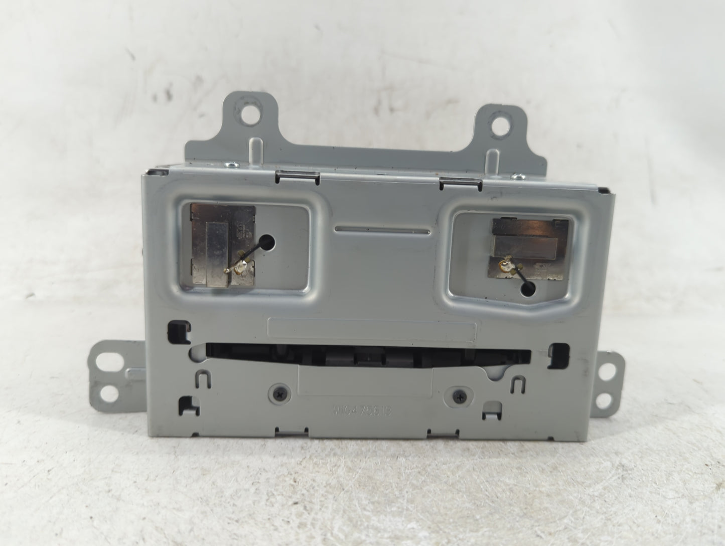 2013 Chevrolet Cruze Radio AM FM Cd Player Receiver Replacement P/N:22979837 Fits OEM Used Auto Parts - Oemusedautoparts1.co