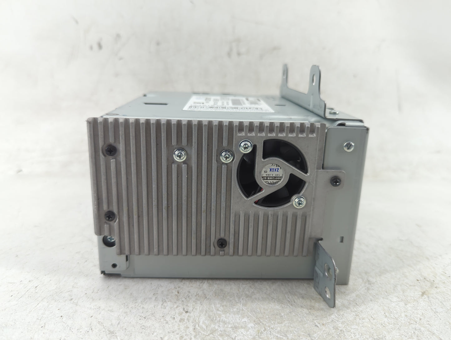 2013 Chevrolet Cruze Radio AM FM Cd Player Receiver Replacement P/N:22979837 Fits OEM Used Auto Parts - Oemusedautoparts1.co